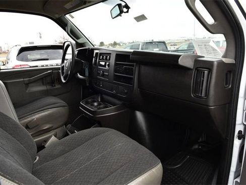 Used 2024 GMC Savana 2500 w/ Driver Convenience Package image 8