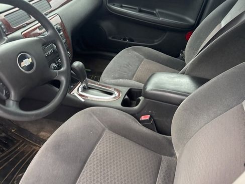 Used 2009 Chevrolet Impala LS image 24
