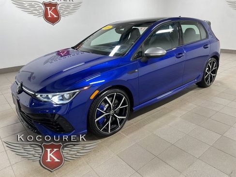 Used 2024 Volkswagen Golf R 2.0T image 3