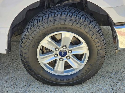 Used 2015 Ford F150 XLT w/ Trailer Tow Package image 29