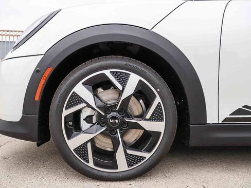 New 2026 MINI Cooper 2-Door Hardtop image 12