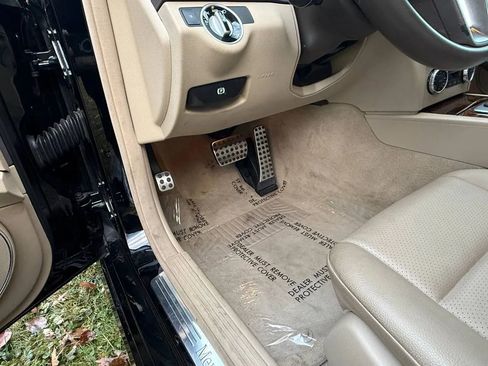 Used 2012 Mercedes-Benz C 250 Sedan w/ Comand Single Disc Pkg image 33