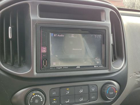 Used 2016 Chevrolet Colorado W/T RWD image 25
