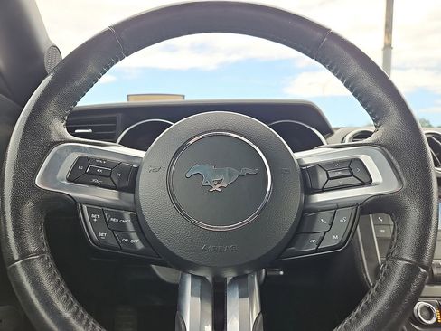 Used 2023 Ford Mustang Convertible RWD image 19