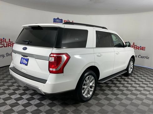 Certified 2021 Ford Expedition XLT RWD image 3
