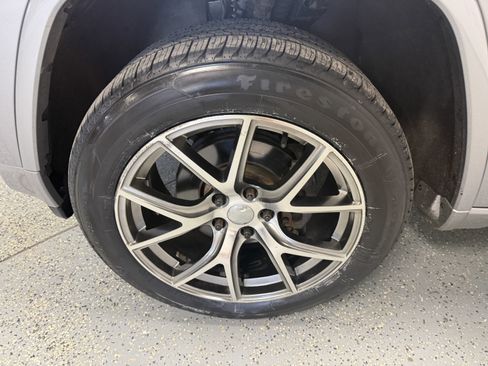 Used 2015 Jeep Grand Cherokee Overland AWD/4WD image 29