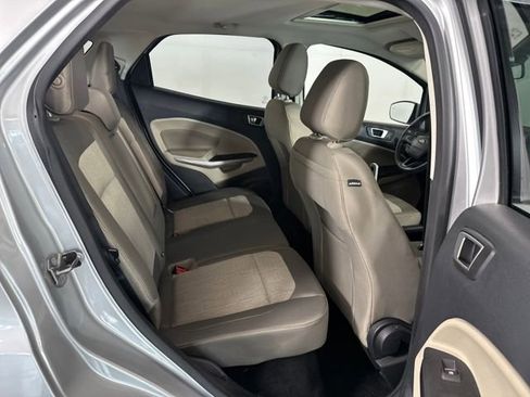 Used 2019 Ford EcoSport SE w/ SE Convenience Package image 32