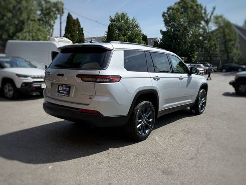 New 2026 Jeep Grand Cherokee L Limited AWD/4WD image 8