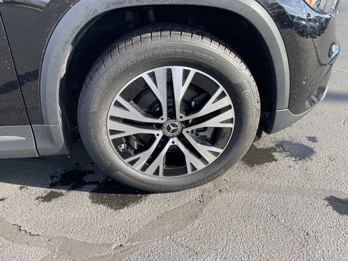 Certified 2025 Mercedes-Benz GLA 250 4MATIC w/ Driver Assistance Package image 13