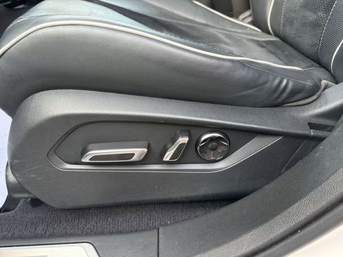 Used 2019 Acura RDX A-Spec image 16