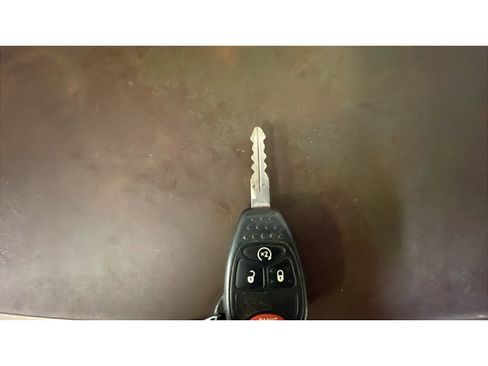 Used 2016 Jeep Wrangler Rubicon w/ Power Convenience Group AWD/4WD image 18