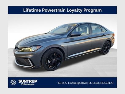 Used 2025 Volkswagen Jetta SE