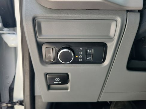 Used 2022 Ford F150 XL w/ Equipment Group 101A High RWD image 28
