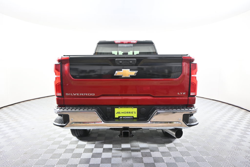 Used 2025 Chevrolet Silverado 3500 LTZ w/ LTZ Premium Package AWD/4WD image 5