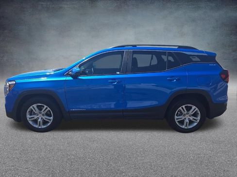 Certified 2024 GMC Terrain SLE w/ Driver Convenience Package FWD image 7