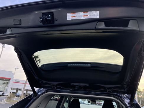 Used 2021 Toyota RAV4 XLE w/ Convenience Package image 25