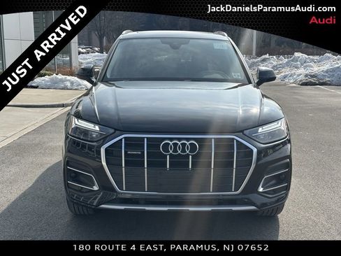 Used 2023 Audi Q5 2.0T Premium w/ Convenience Package image 2