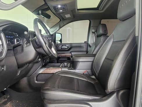 Used 2023 GMC Sierra 2500 Denali w/ Denali Ultimate Package AWD/4WD image 17