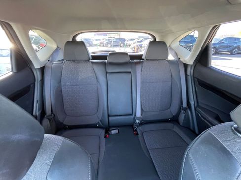Used 2025 Kia Seltos S FWD image 39
