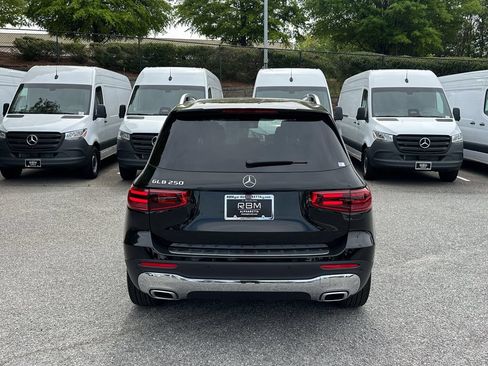 Certified 2025 Mercedes-Benz GLB 250 image 7