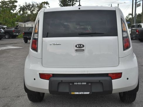 Used 2011 Kia Soul + FWD image 5