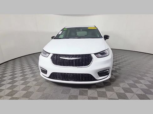 New 2026 Chrysler Pacifica Select FWD image 38