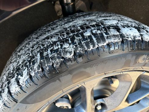 New 2026 Chrysler Pacifica Select w/ S Appearance Package image 26