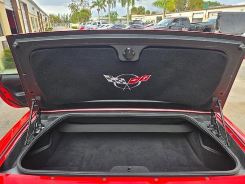 Used 2004 Chevrolet Corvette Convertible w/ Preferred Equipment Group image 11