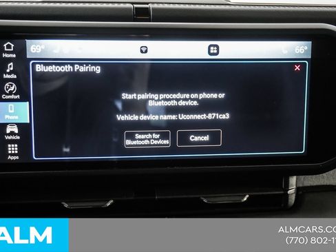 Used 2025 Jeep Wrangler Unlimited Sahara AWD/4WD image 33