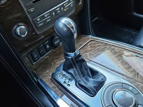 Used 2017 INFINITI QX80 2WD image 12