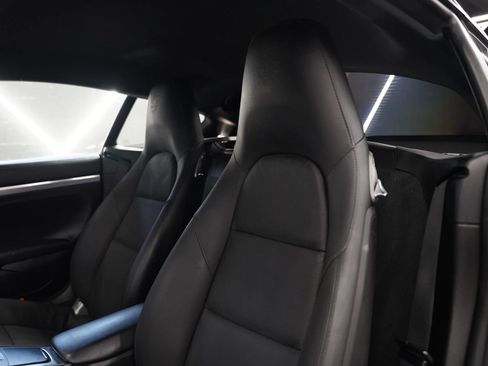 Used 2016 Porsche Cayman RWD image 15