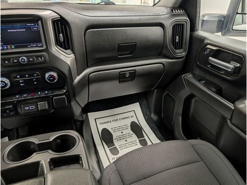 Used 2024 GMC Sierra 2500 Pro w/ Convenience Package image 12