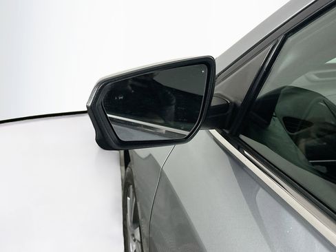 Used 2023 Chevrolet Equinox LT image 16