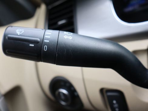 Used 2015 Ford Taurus SEL w/ Equipment Group 201A image 32