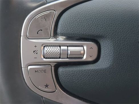 Used 2023 Genesis GV70 2.5T w/ Advanced Package image 25