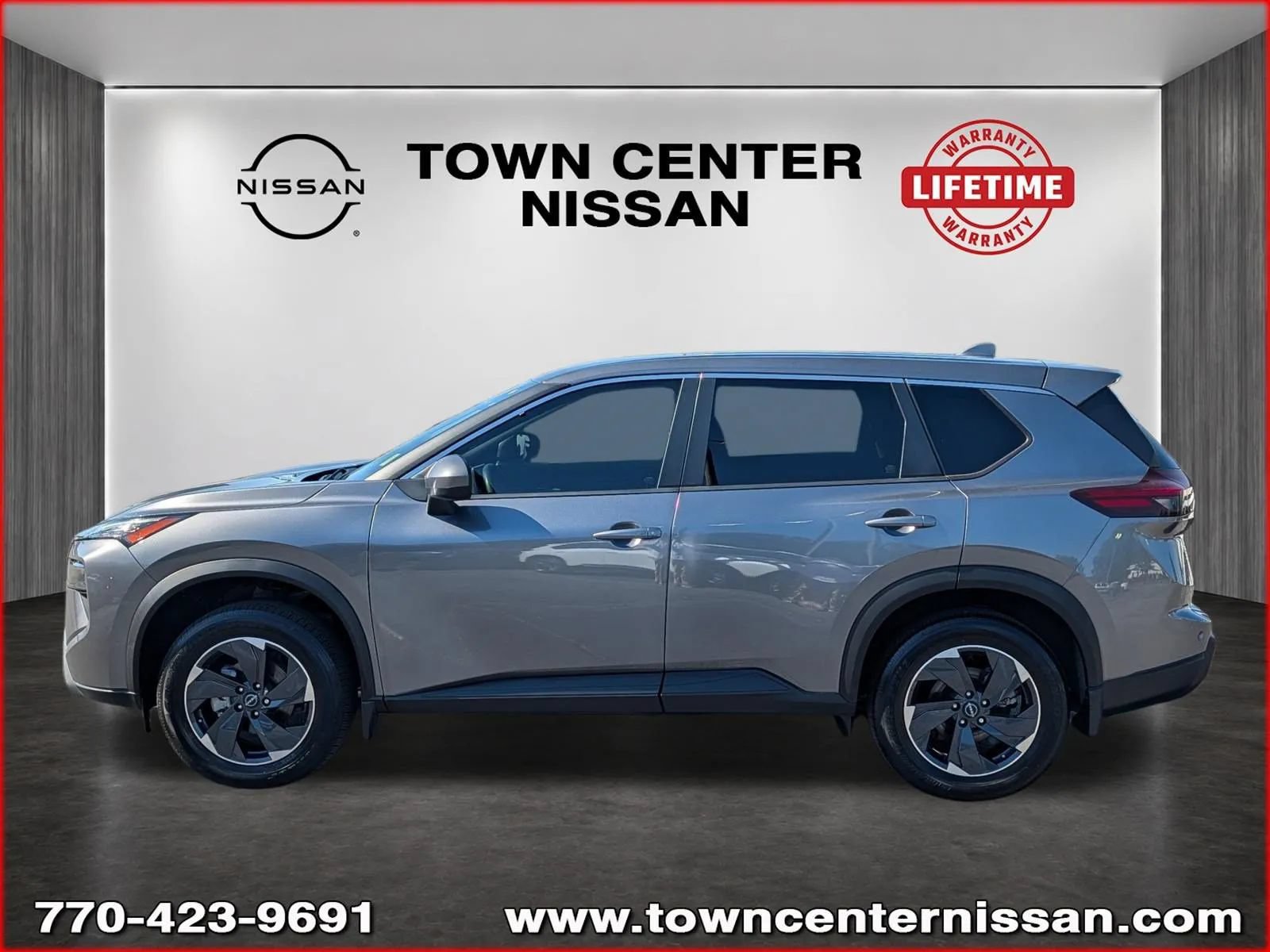 Used 2024 Nissan Rogue SV AWD/4WD image 4