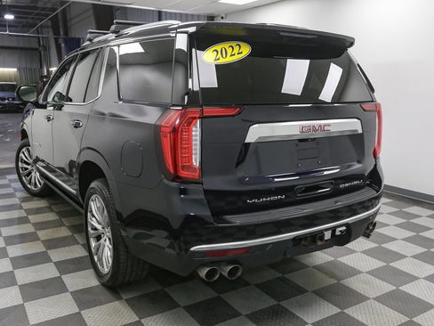 Used 2022 GMC Yukon Denali w/ Denali Premium Package AWD/4WD image 10