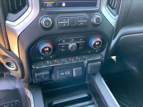 Used 2019 Chevrolet Silverado 1500 RST w/ All-Star Edition AWD/4WD image 35
