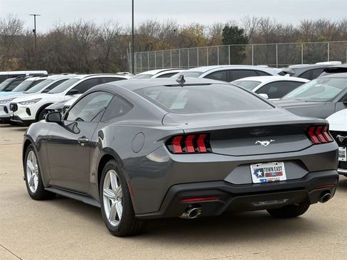 New 2026 Ford Mustang Premium image 31