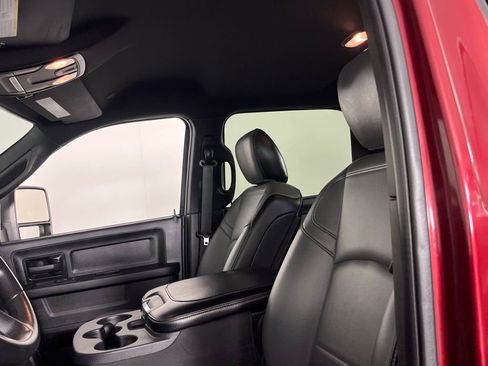 Used 2023 RAM 3500 Tradesman w/ Chrome Appearance Group image 21