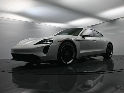 Used 2024 Porsche Taycan Turbo S image 45