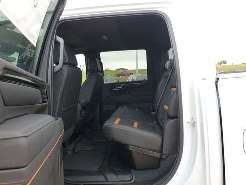 New 2026 GMC Sierra 2500 AT4 w/ AT4 Premium Plus Package AWD/4WD image 9