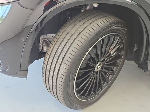 Used 2026 Mercedes-Benz GLC 300 4MATIC image 33