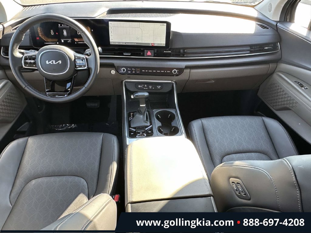 Certified 2026 Kia Carnival EX FWD image 12