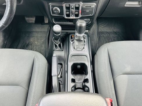 Used 2021 Jeep Gladiator Sport AWD/4WD image 20