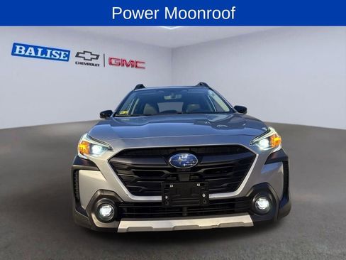 Used 2023 Subaru Outback Limited AWD/4WD image 8