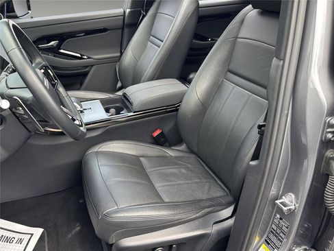 Used 2024 Land Rover Range Rover Evoque S AWD/4WD image 16