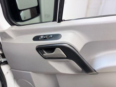 Used 2017 Mercedes-Benz Sprinter 2500 image 29