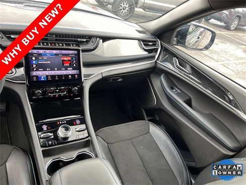 Used 2024 Jeep Grand Cherokee Trailhawk image 15