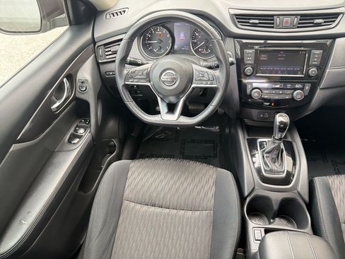 Used 2018 Nissan Rogue SV FWD image 28